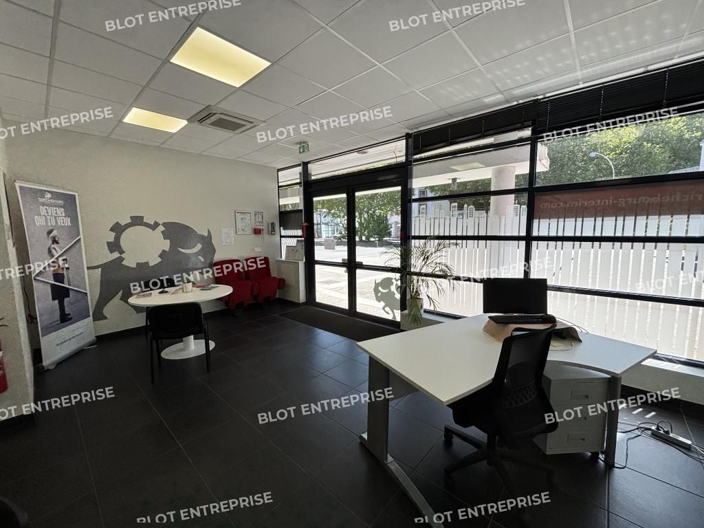 Location bureaux 75 m² non divisibles