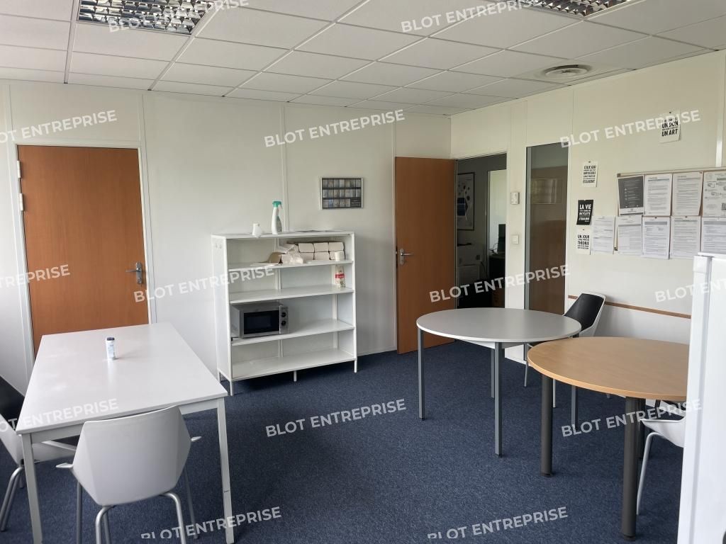 Location bureaux 200 m² non divisibles