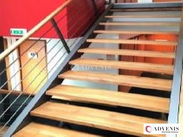 A LOUER - BUREAUX DE 215.72 M²