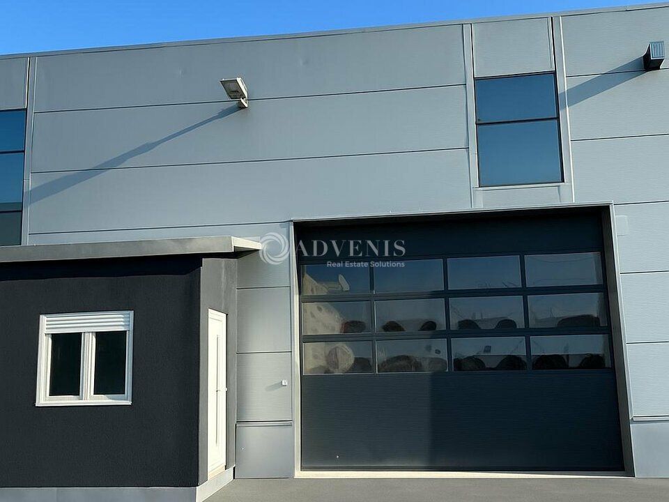 Location local d''activites 315 m² non divisibles