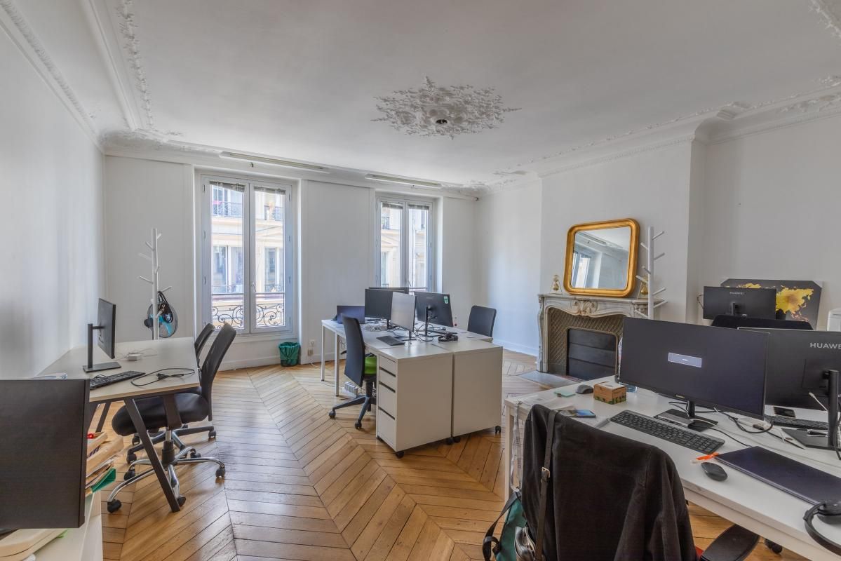 Location bureaux 86 m² non divisibles