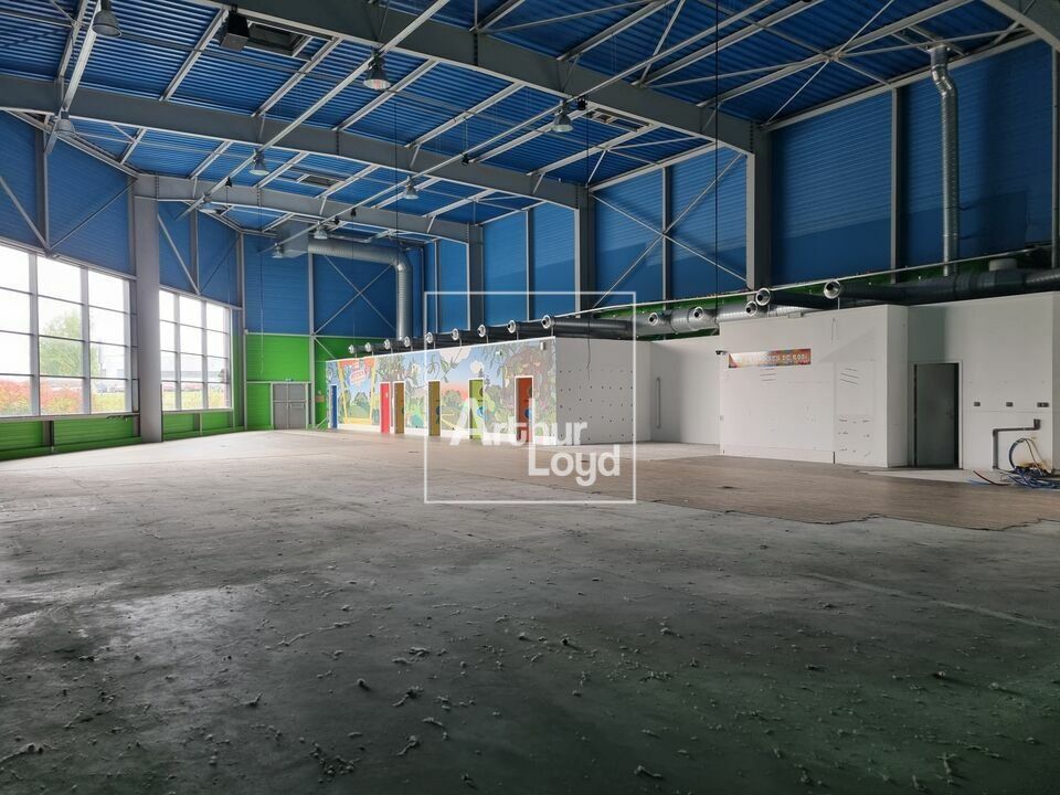 Belle cellule de 770 m² à vendre 