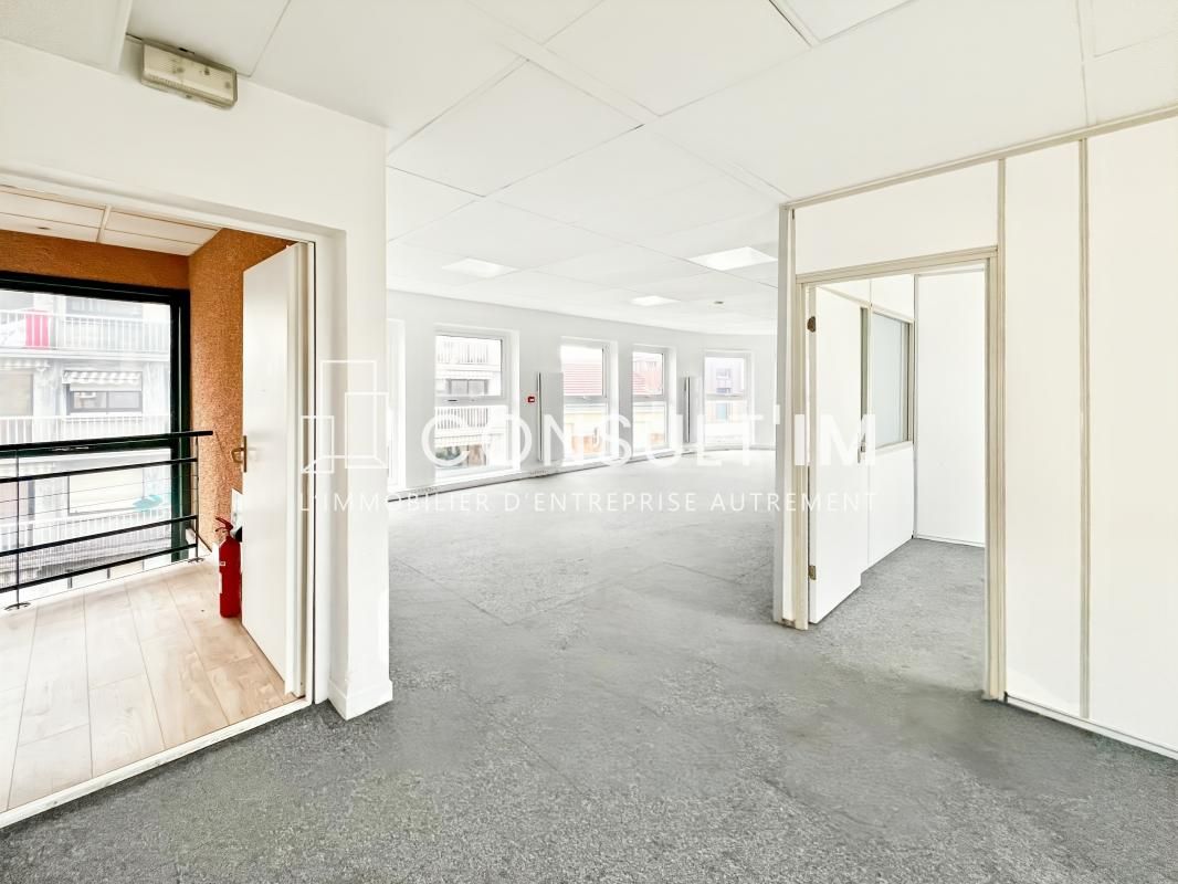 Location bureaux 85 m² non divisibles