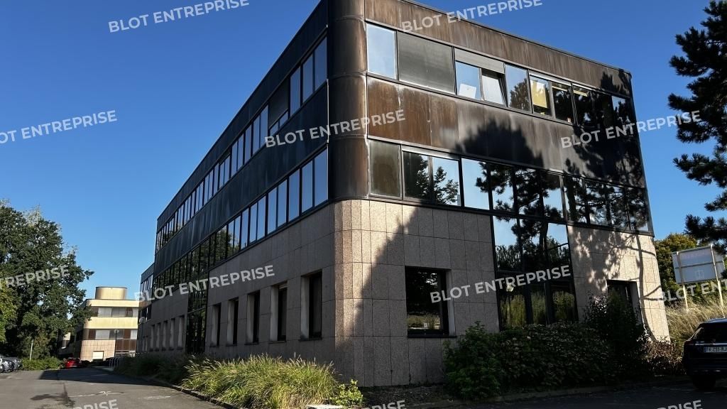 Location bureaux 121 m² non divisibles