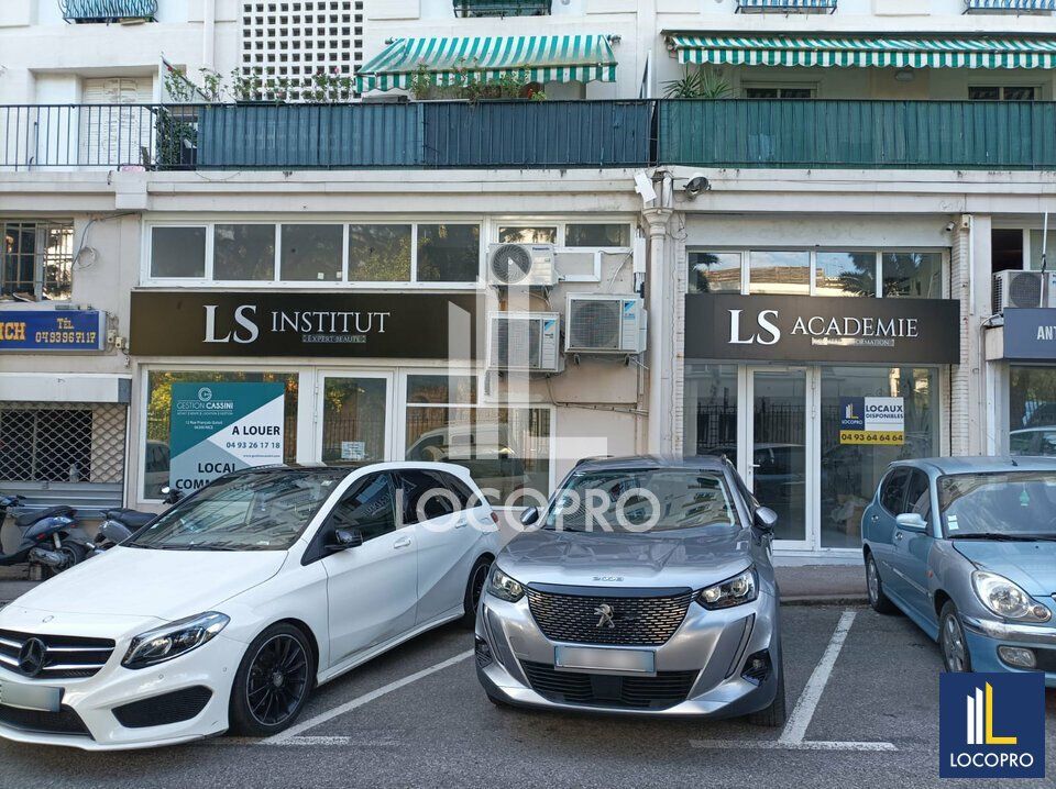 Location local commercial 112 m² non divisibles