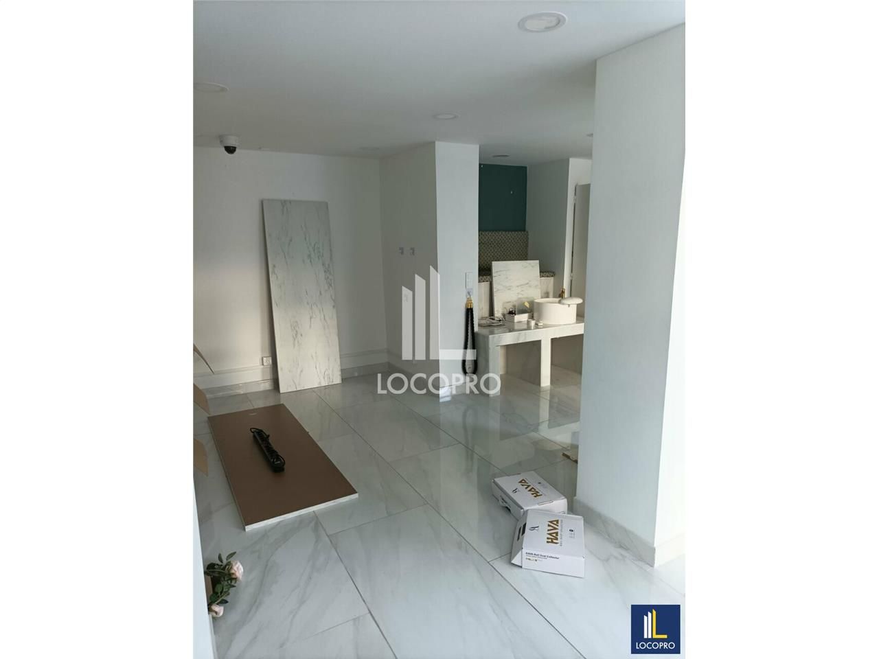 A LOUER - LOCAL COMMERCIAL 112 M2 - NICE OUEST