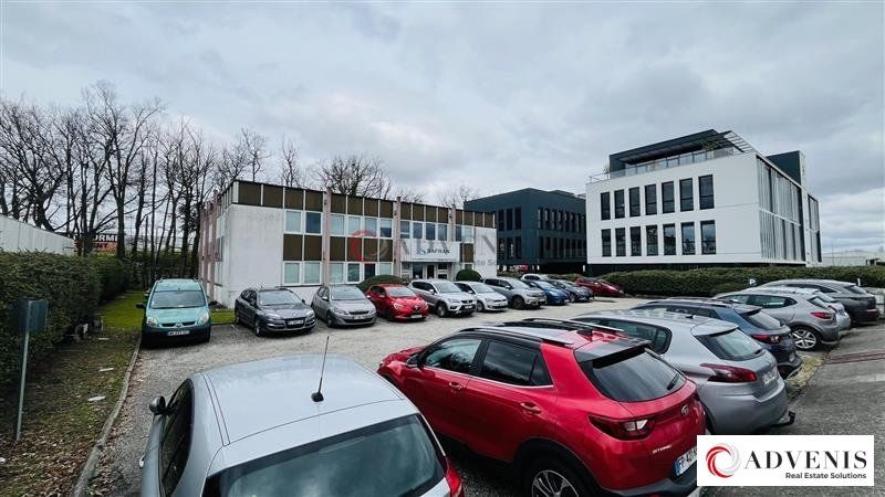 Location bureaux 711 m² non divisibles