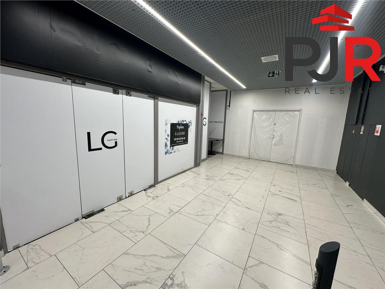 Location local commercial 260 m² à Nancy