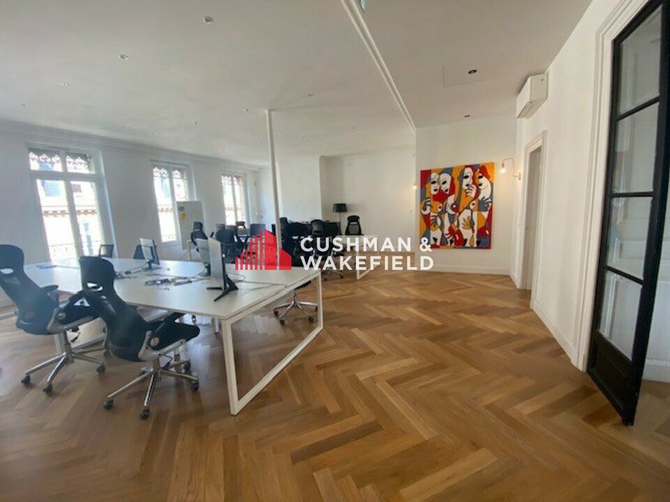 Location bureaux 110 m² non divisibles