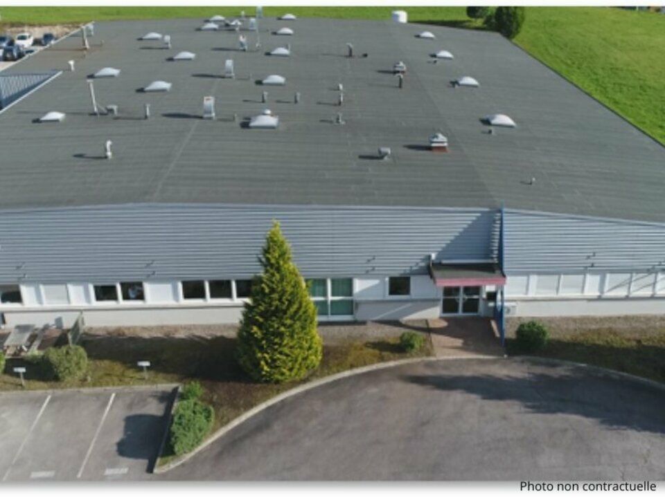 Vente entrepot 2840 m² non divisibles