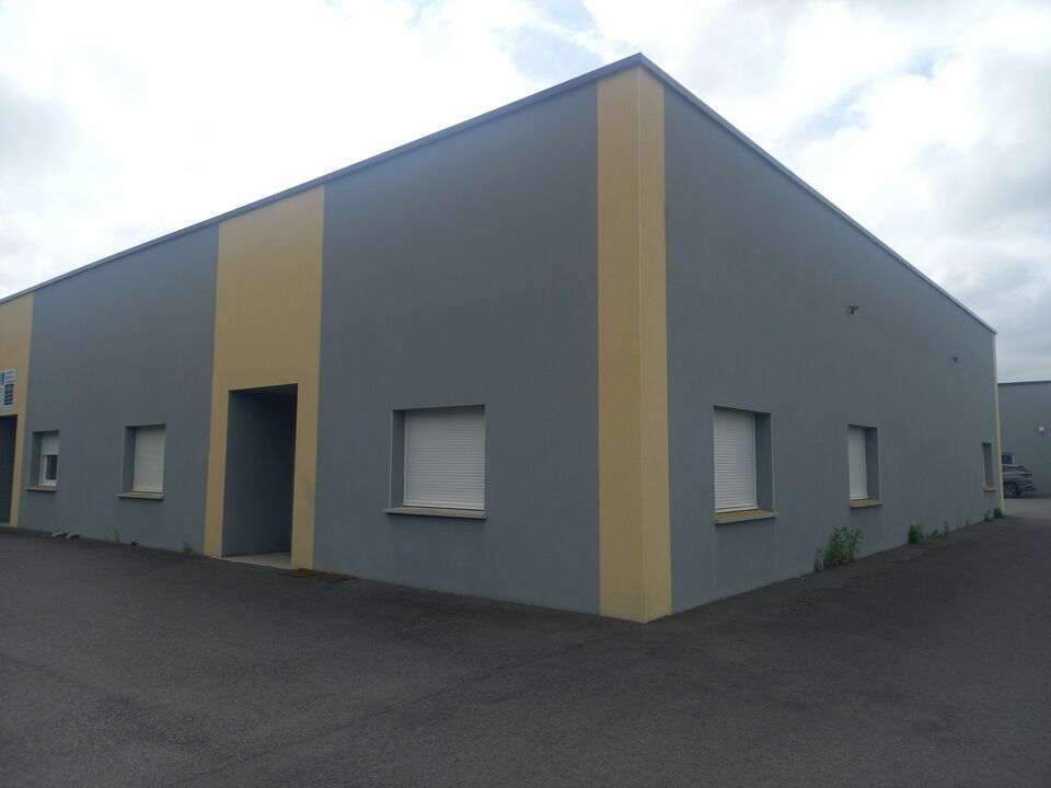 Location local d''activites 260 m² non divisibles