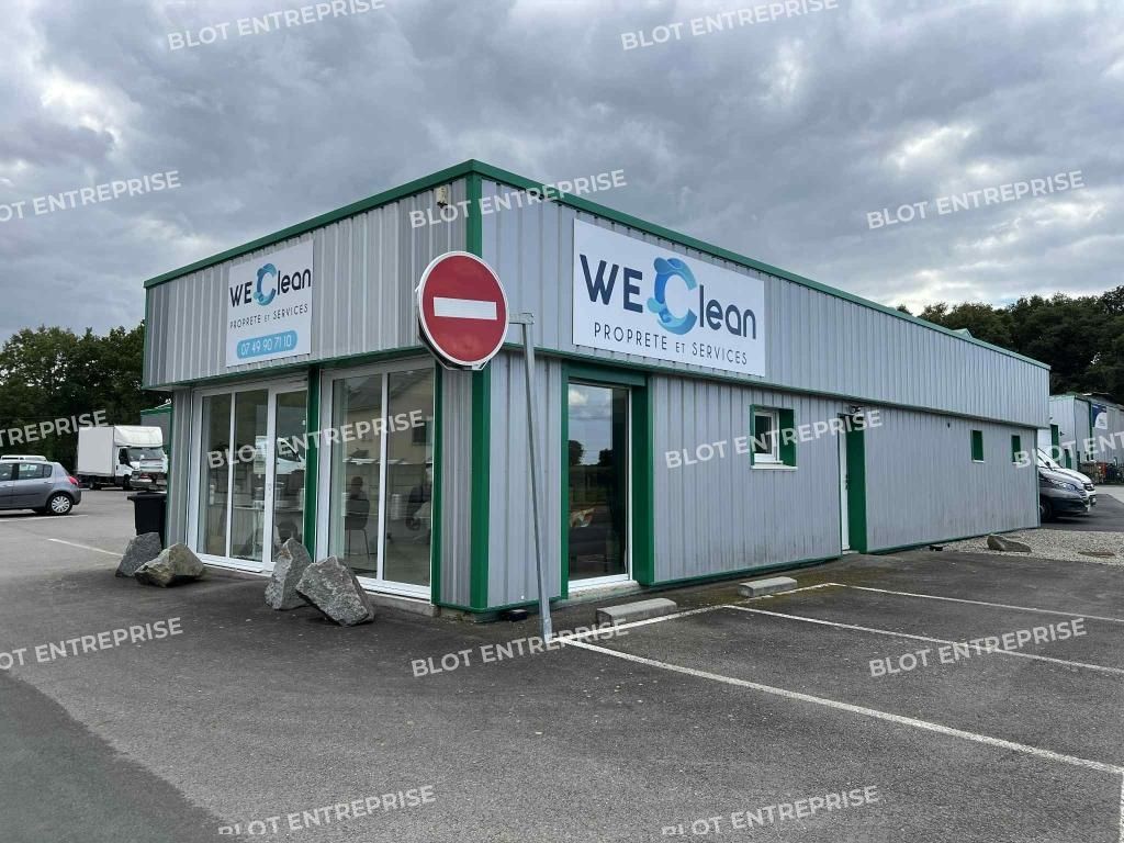 Location entrepôts 120 m² non divisibles