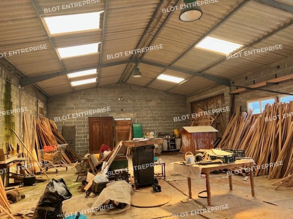 Vente entrepôts 260 m² non divisibles