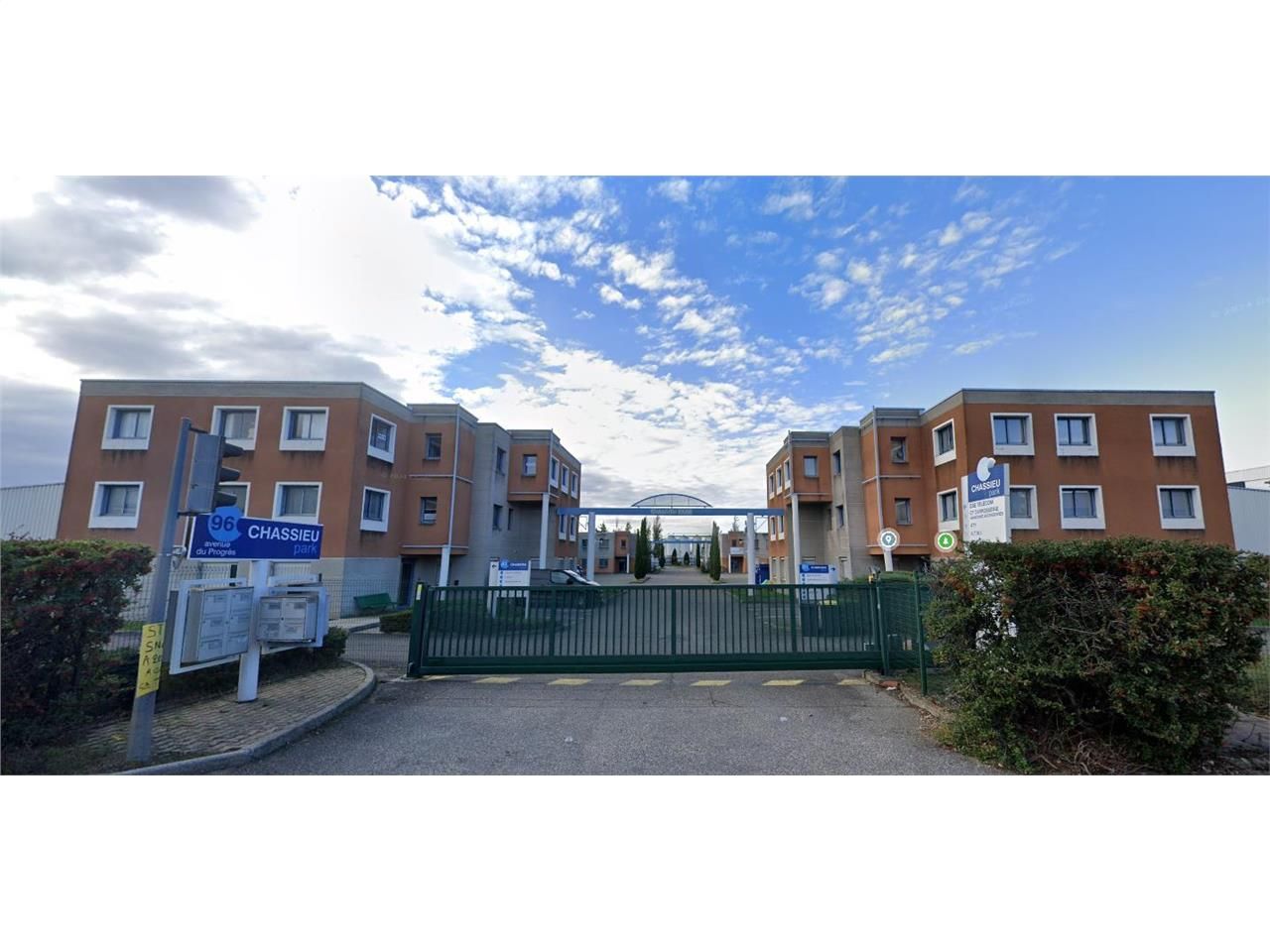 Location bureaux 86 m² à Chassieu