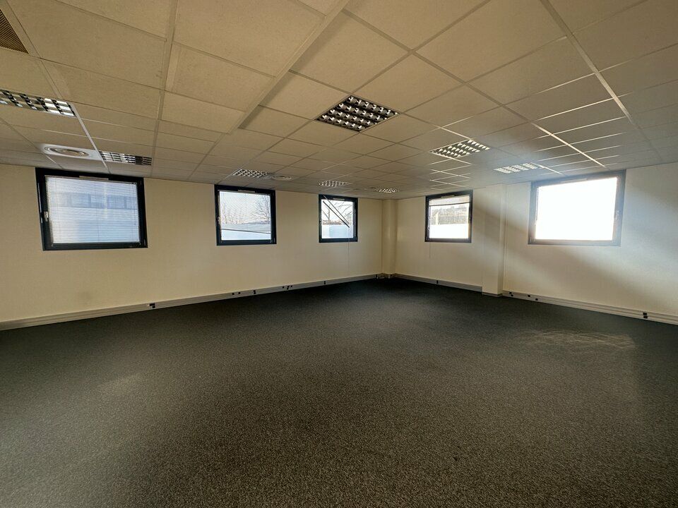 256 m² pour ce bureaux en location à Entzheim