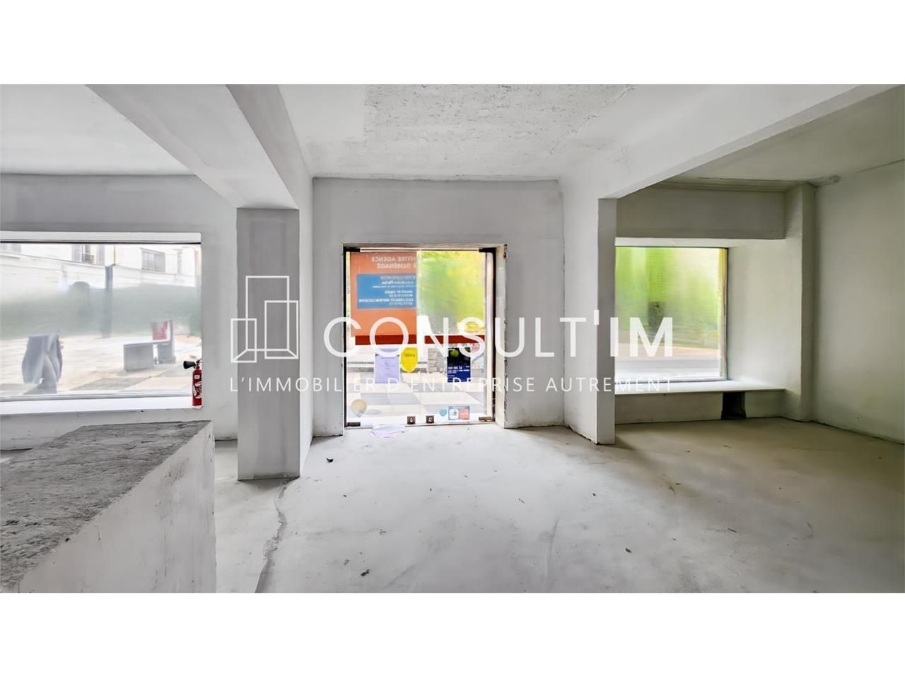 Location local commercial 119 m² non divisibles