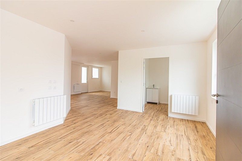 Location bureaux 73 m² à LA BAULE ESCOUBLAC