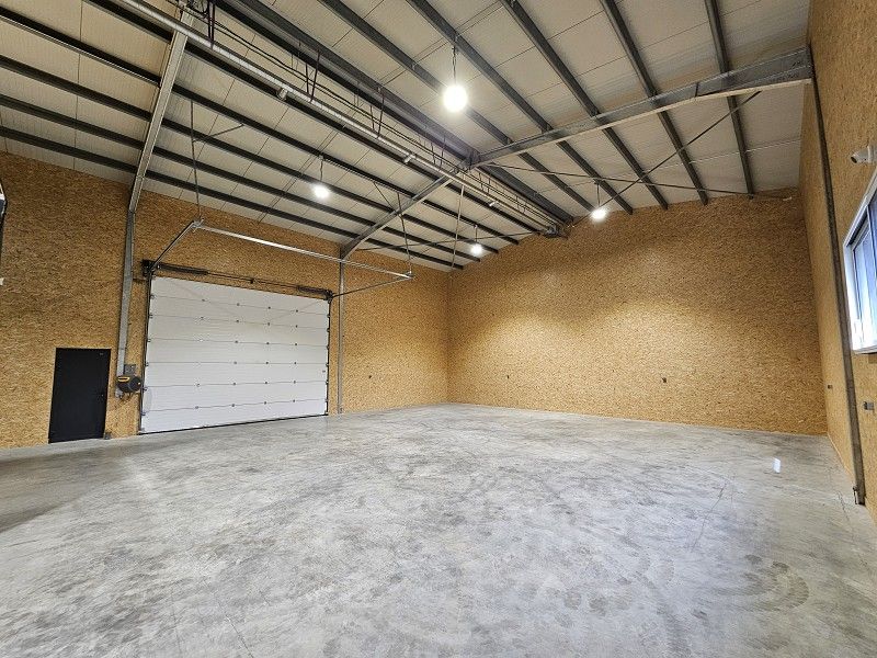 A vendre entrepot 380 m² à CORDEMAIS