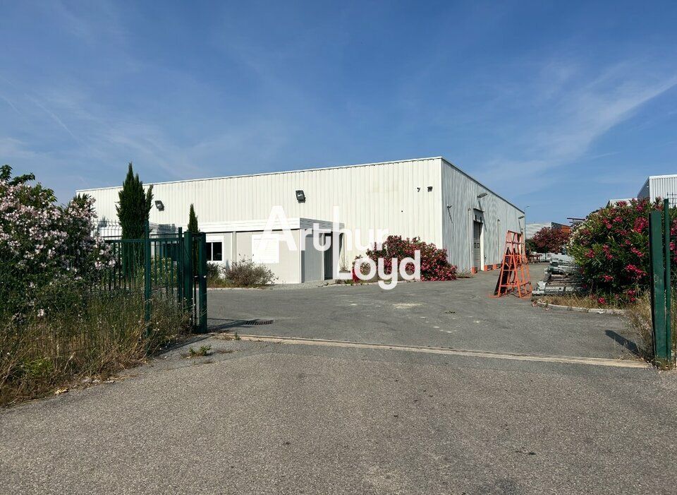 Vente local d''activites 1150 m² non divisibles