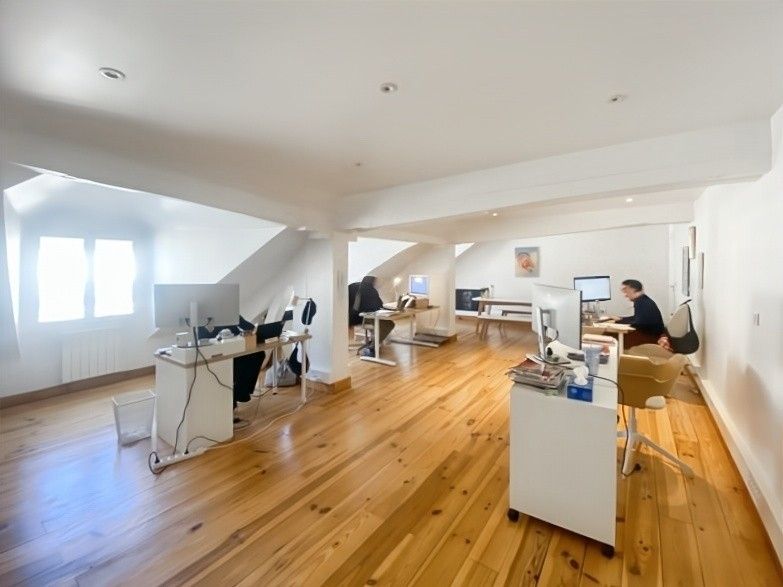 Location bureaux 74 m² divisibles à partir de 74 m²