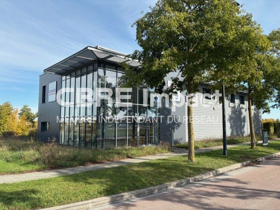 Location local d''activites 661 m² non divisibles