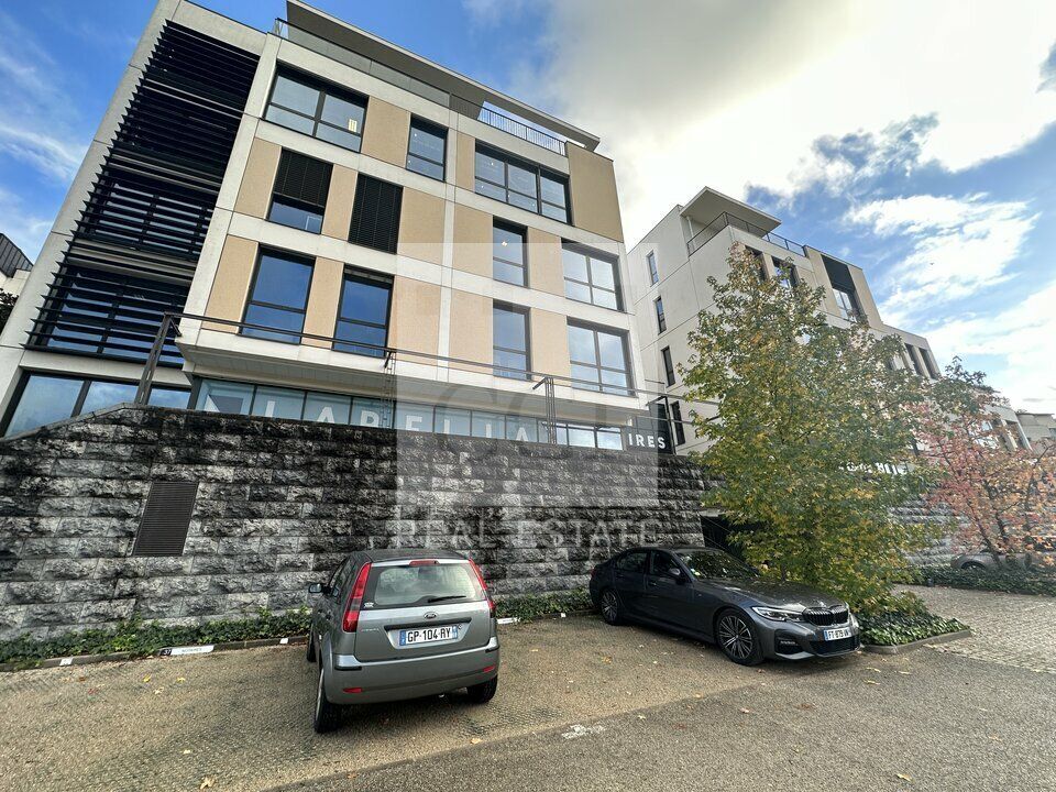 Location bureaux 845 m² divisibles à partir de 361 m²