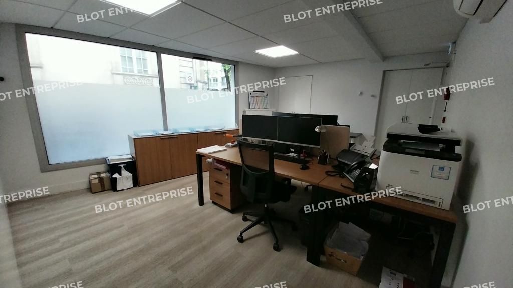 Location bureaux 52 m² non divisibles