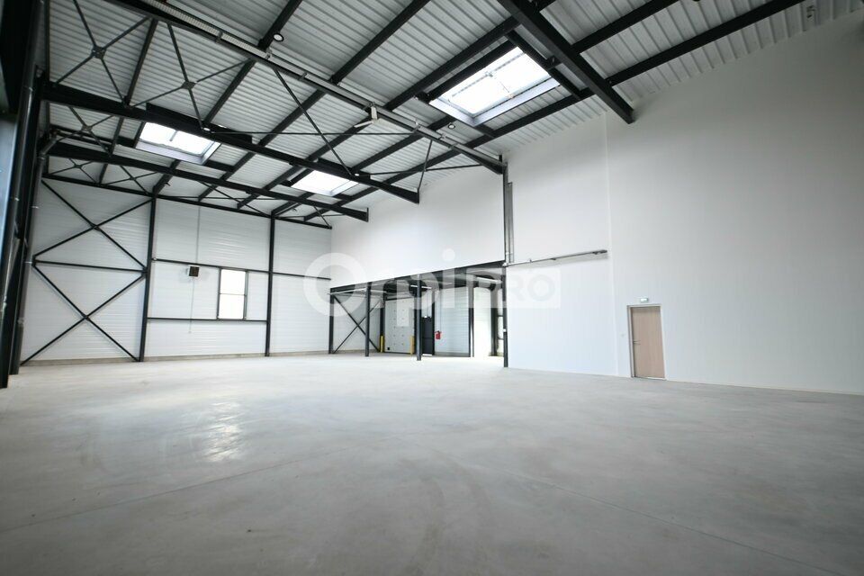 Location local d''activites 525 m² non divisibles