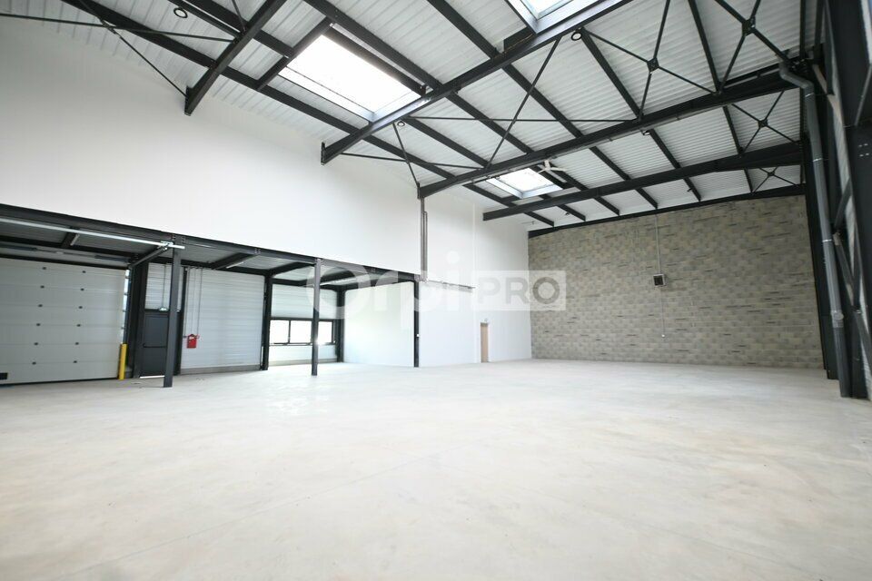 LOCAL D'ACTIVITE A LOUER - 525 m² - COLOMBIER-SAUGNIEU