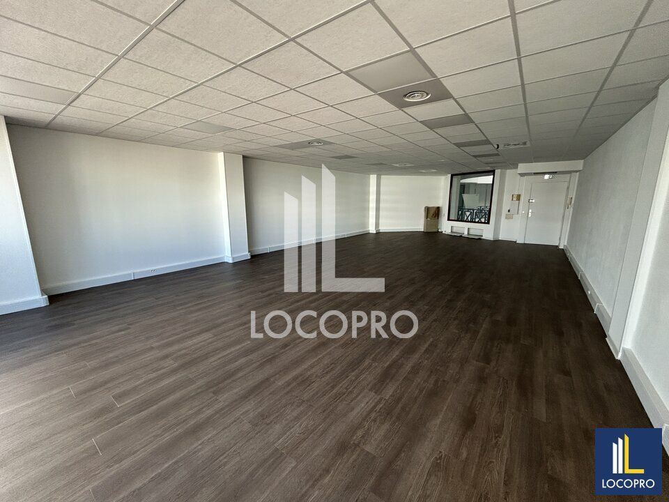 EXCLUSIF - A VENDRE - BUREAU - 91 M2 - NICE ARENAS