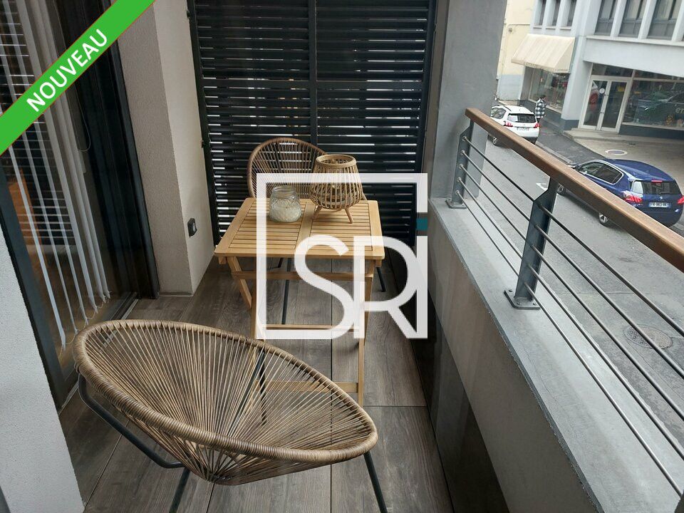 LOCATION MAGNIFIQUES BUREAUX AVEC TERRASSE - HYPER-CENTRE - 63100 CLERMONT-FERRAND