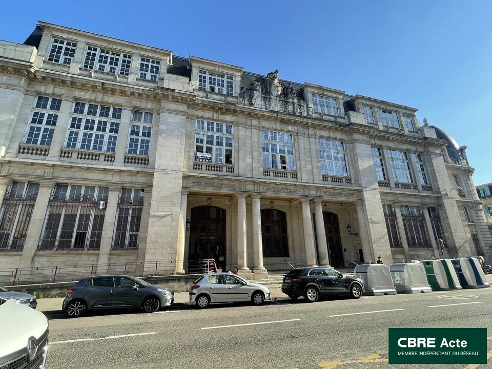 Location bureaux 95 m² non divisibles