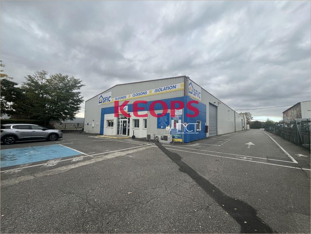 Location Locaux d'activité High-Tech labo. 1500 m² non divisibles