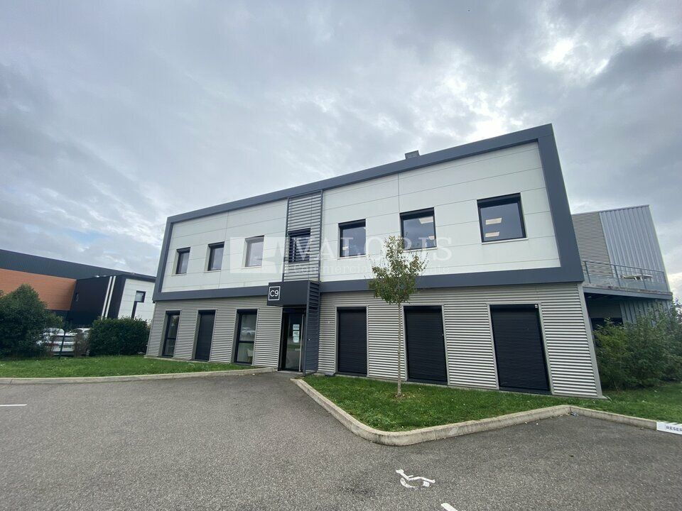 Location local d''activites 335 m² non divisibles