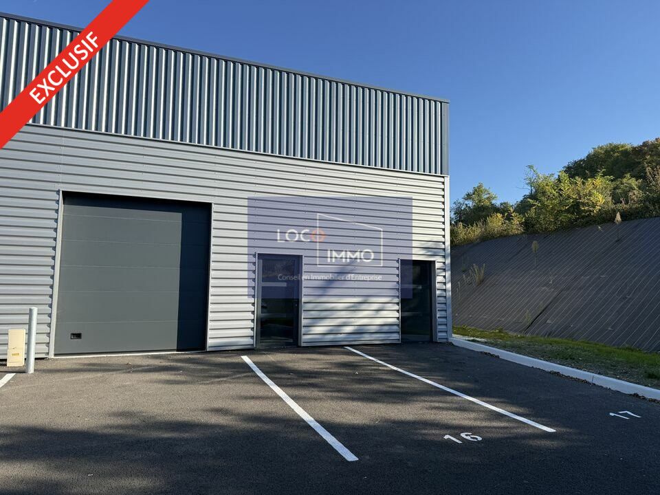 Location entrepot 129 m² non divisibles