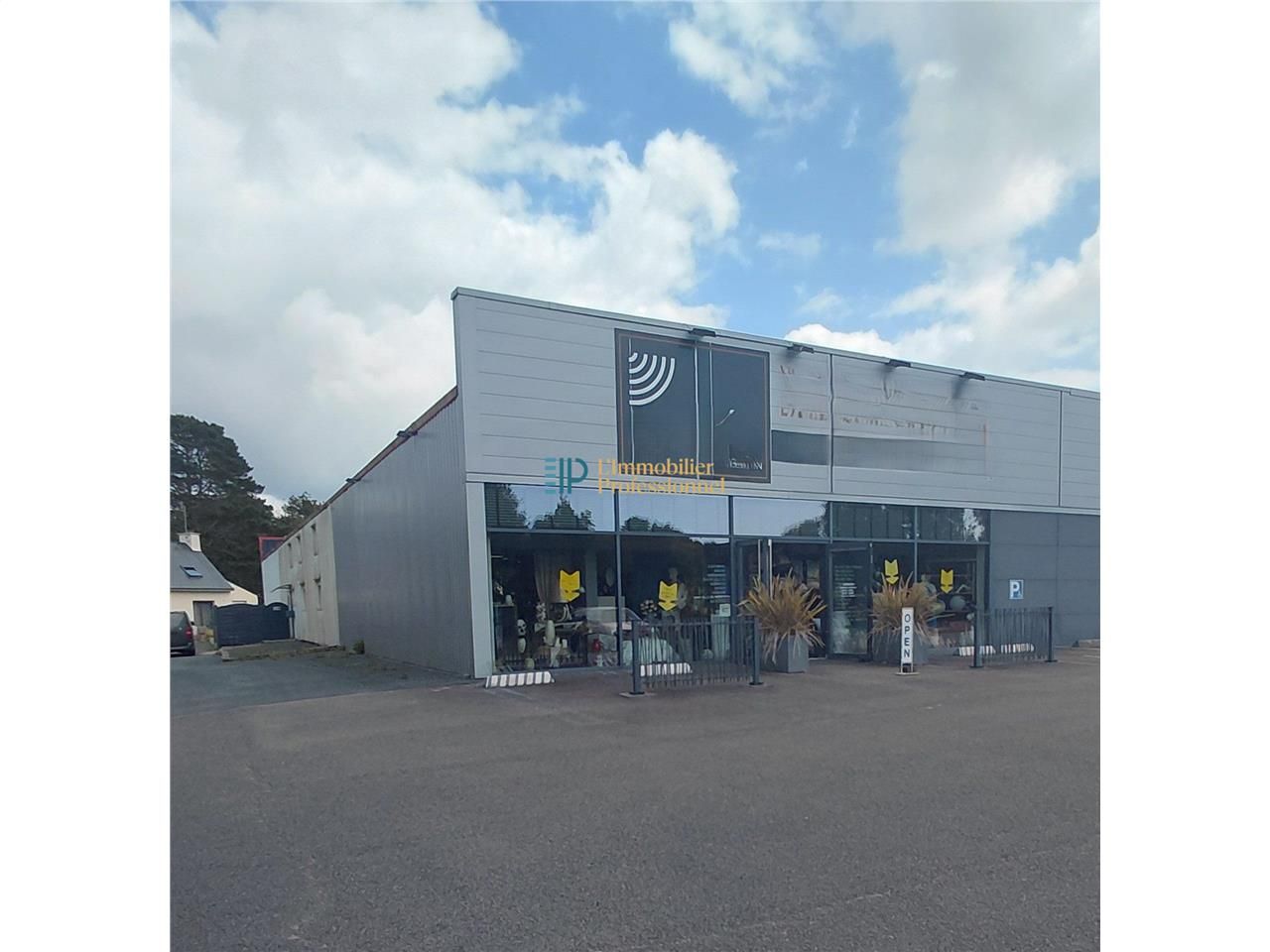 Vente local commercial 620 m² à Pont-l''Abbé