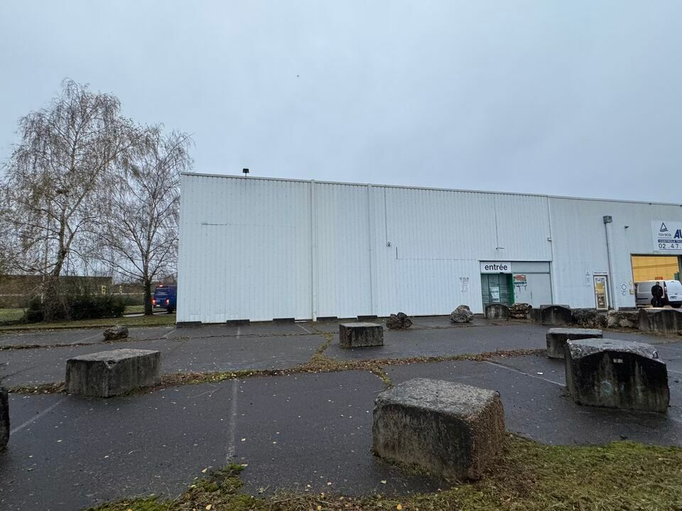 Location local commercial 450 m² non divisibles