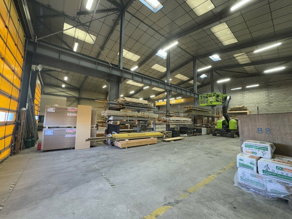 LOCAL ACTIVITE - STOCKAGE AZAY SUR CHER (15 kms de TOURS)