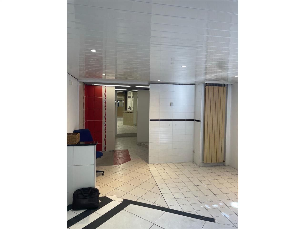 Vente local commercial 117.00 m² à LIMOGES