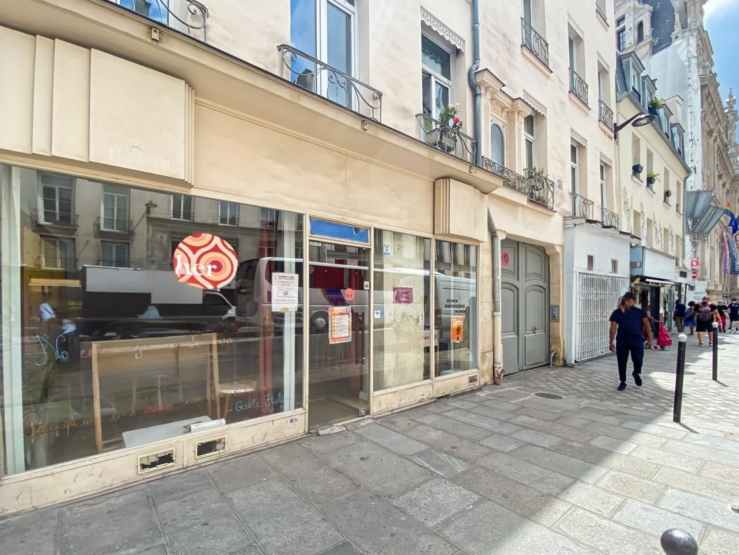 Location local commercial 90 m² non divisibles