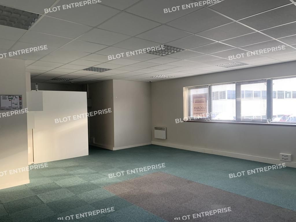 Location bureaux 93 m² non divisibles