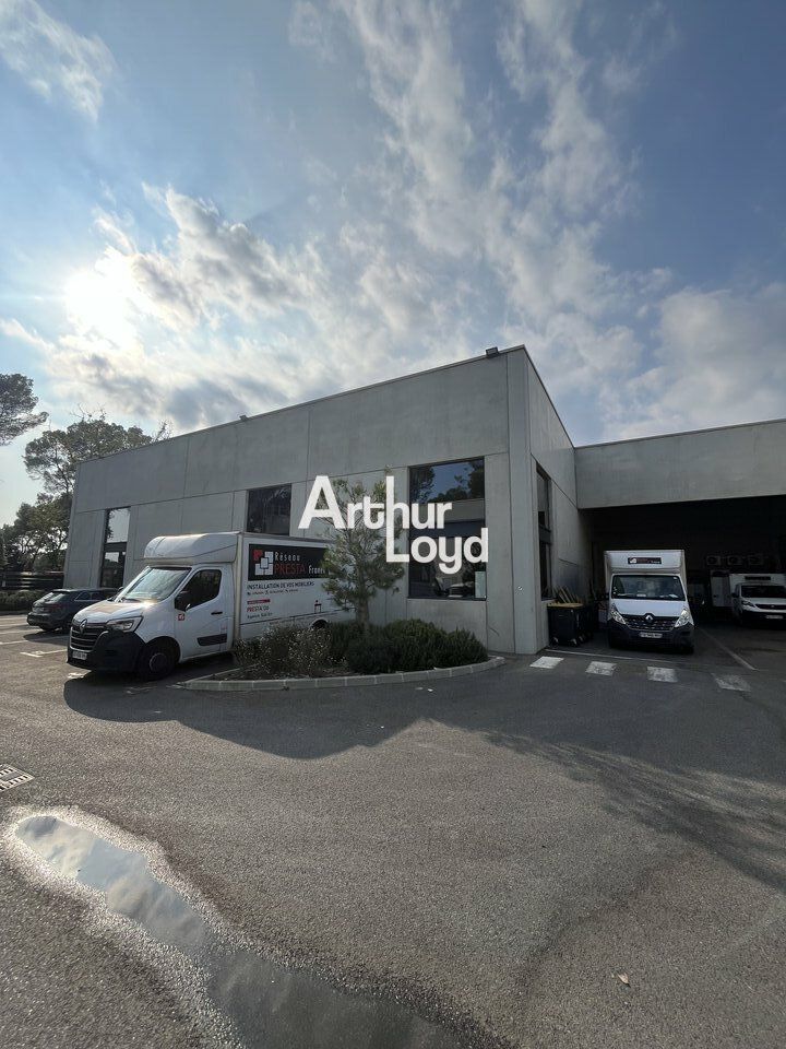 LOCAUX NEUFS A LOUER MOUGINS