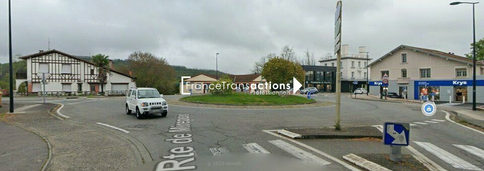  A LOUER LOCAL COMMERCIAL 250 m² AXE PRINCIPAL MIREPOIX