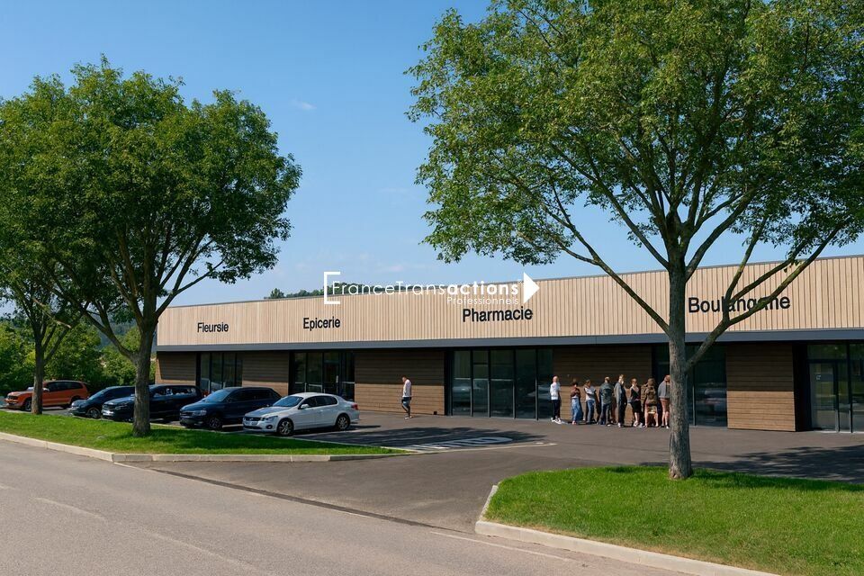 Location local commercial 1186 m² divisibles à partir de 200 m²