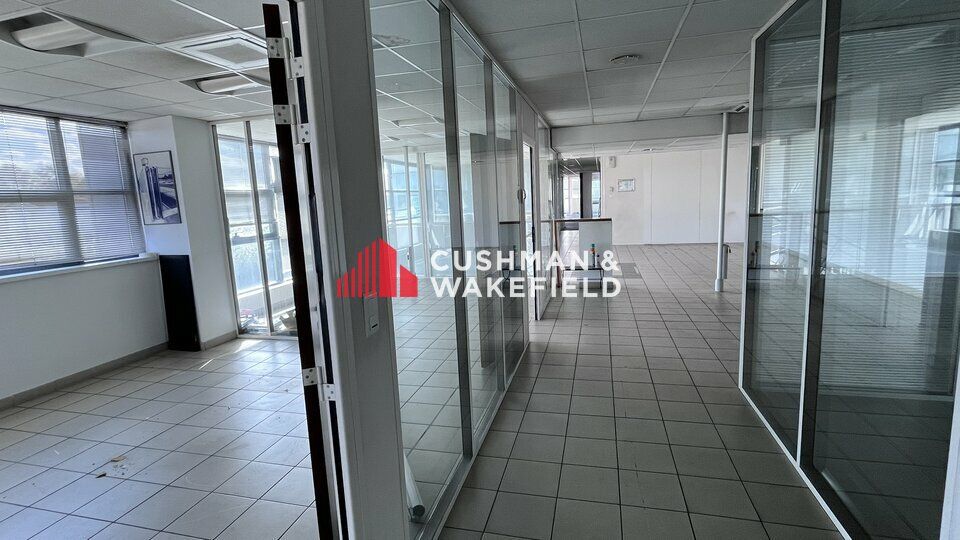 Location activité/entrepôt - 6000 m²