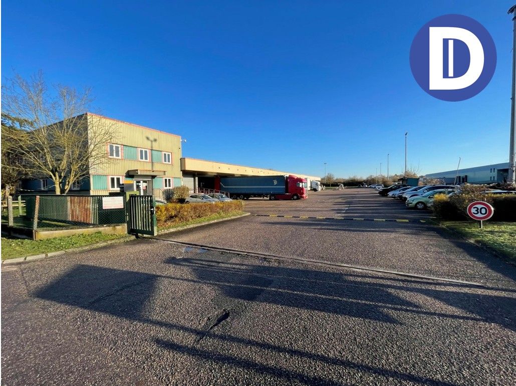 Location activites 3601.00 m² non divisibles