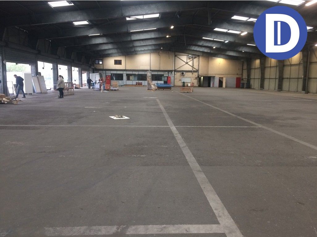 Location activites 3601.00 m² non divisibles