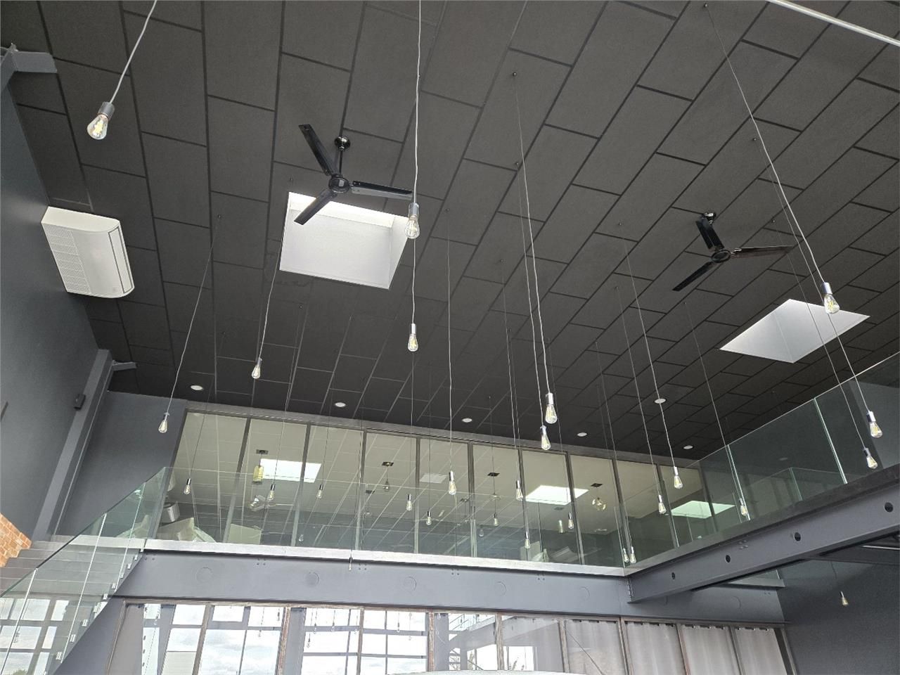 Location local 487 m² à TOURS