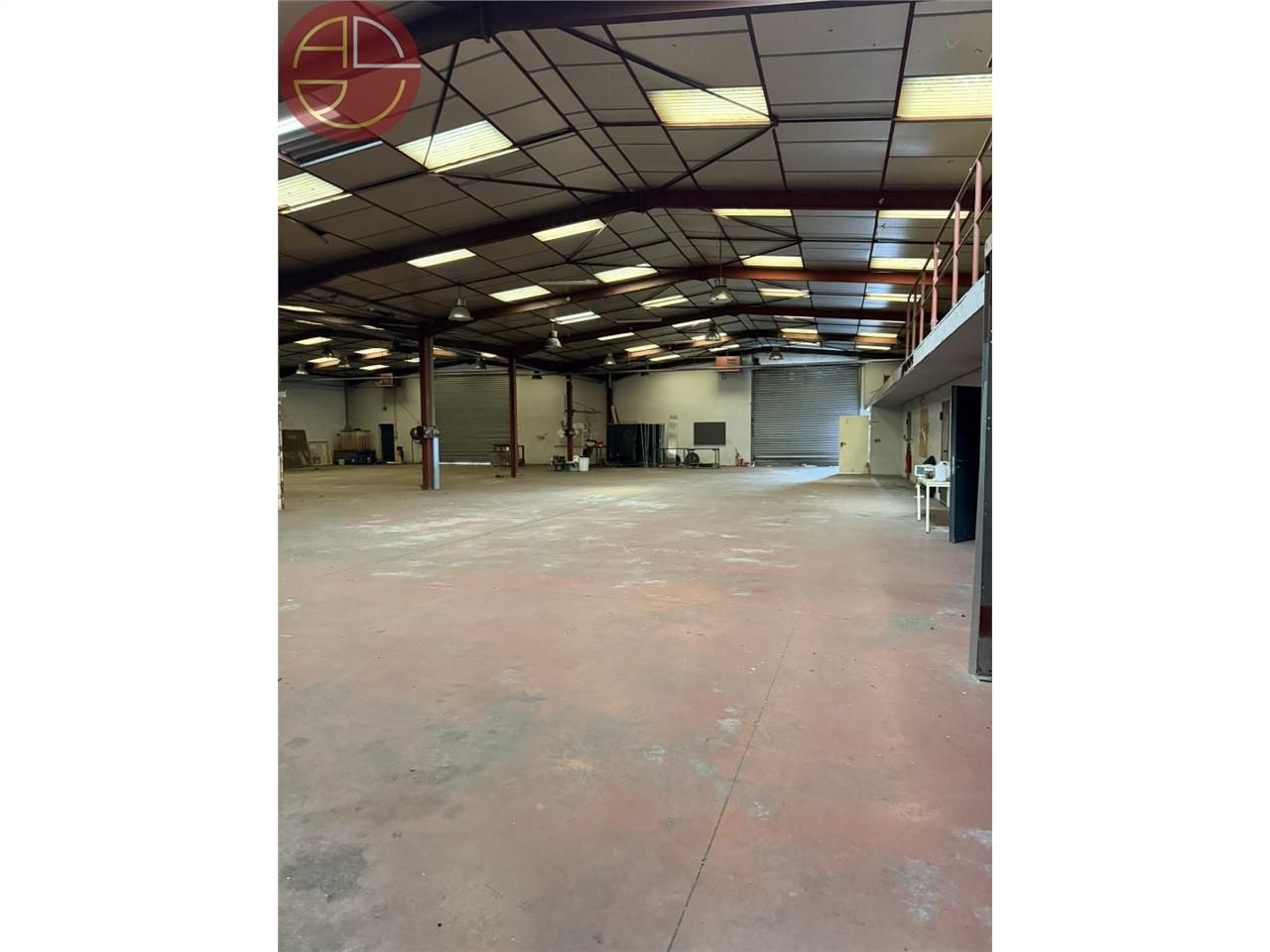 Location local 1250 m² à PLAISANCE-DU-TOUCH