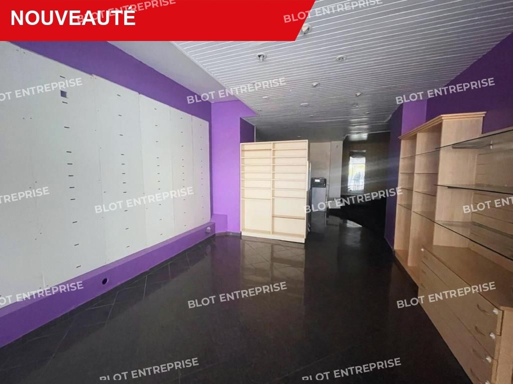 Location local commercial 100 m² non divisibles